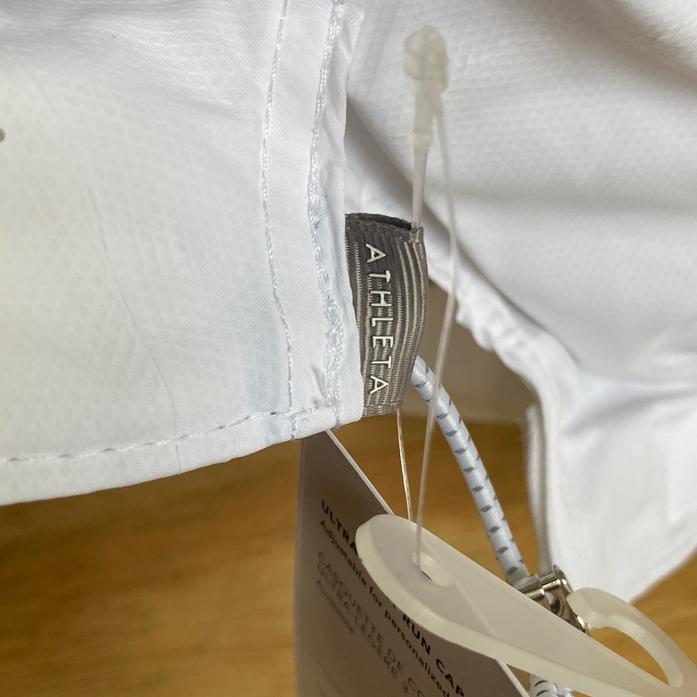 Athleta Ultra Light Run Cap 3.0 White New Clean Gorpcore - Picture 4 of 8